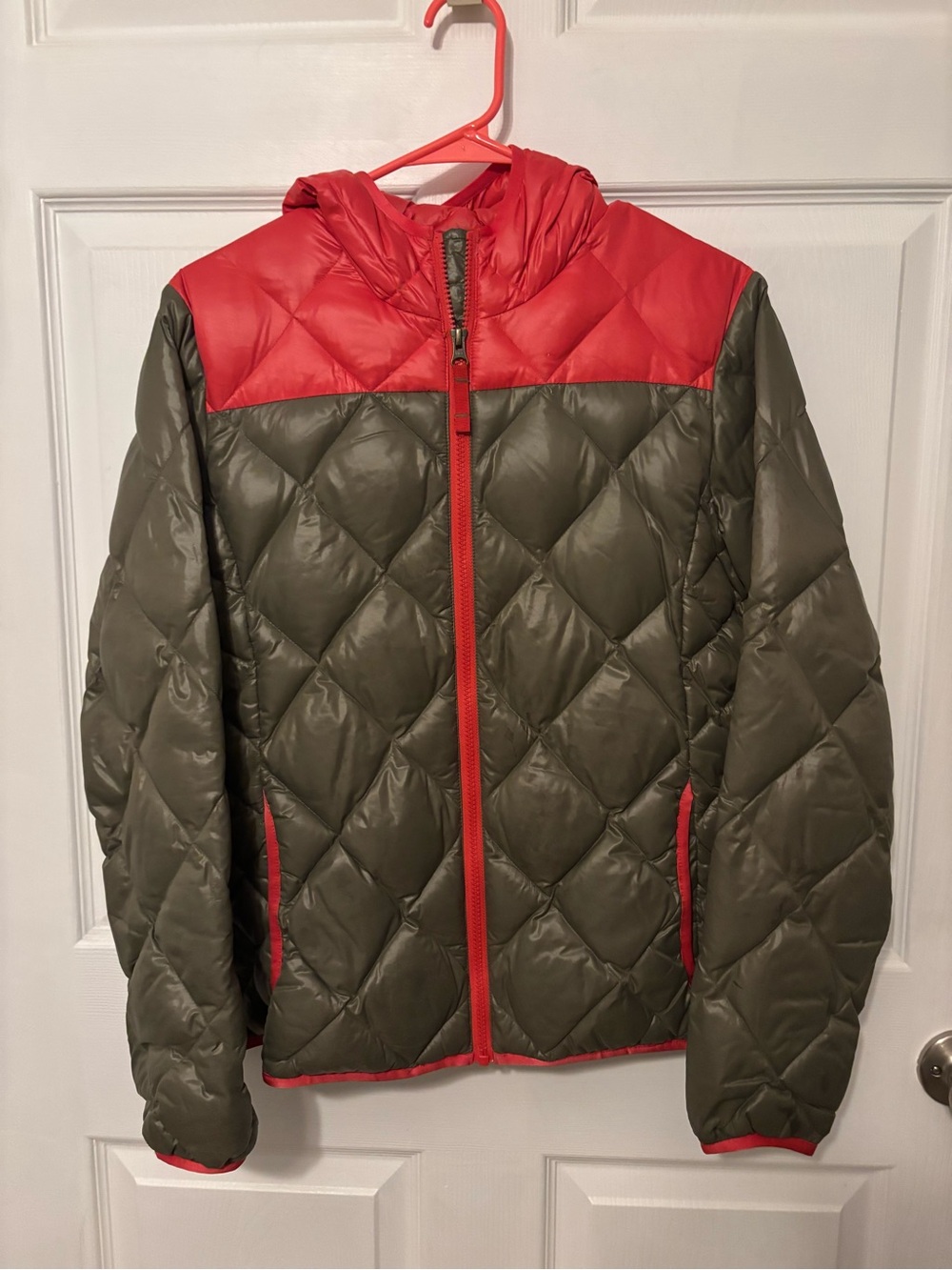 Eddie Bauer puffer jacket